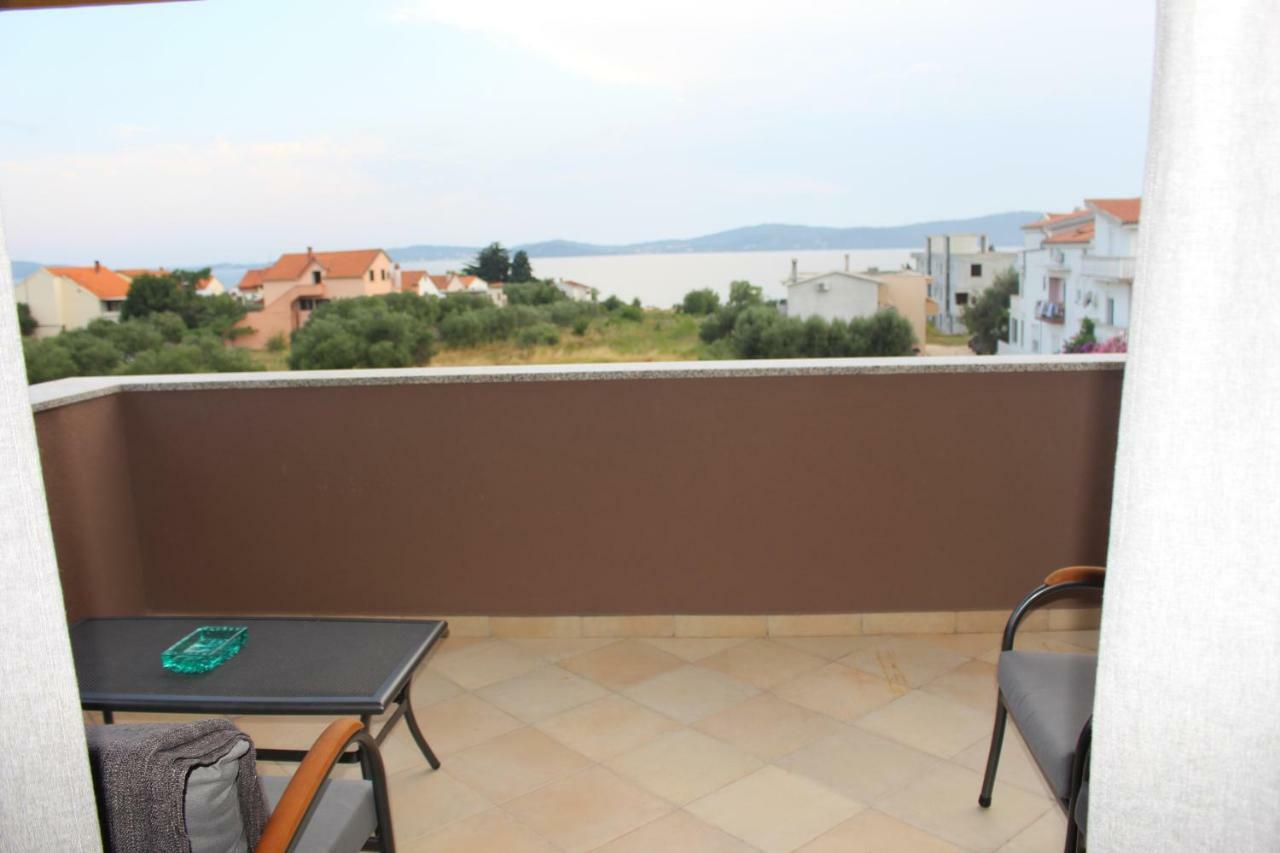 Apartments Helena بيبينيا المظهر الخارجي الصورة