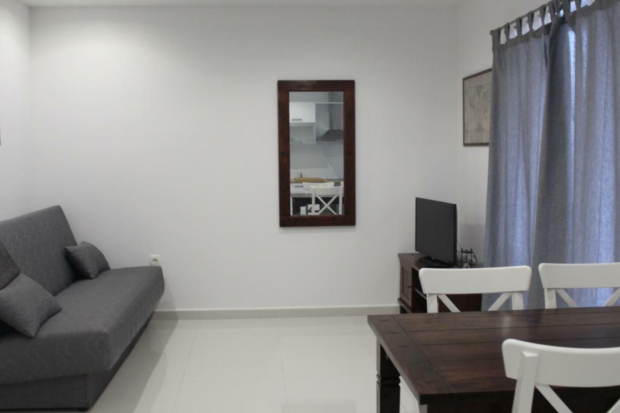 Apartments Helena بيبينيا المظهر الخارجي الصورة