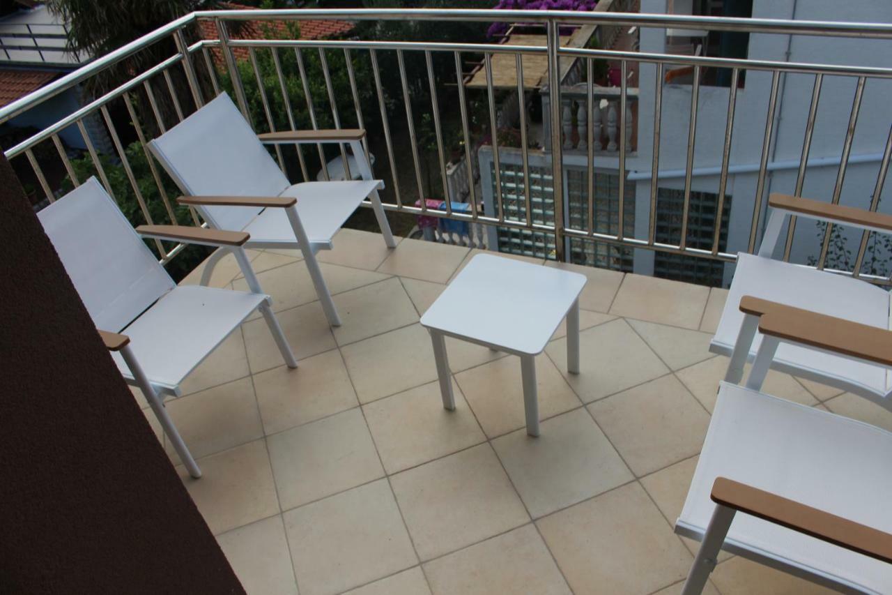 Apartments Helena بيبينيا المظهر الخارجي الصورة