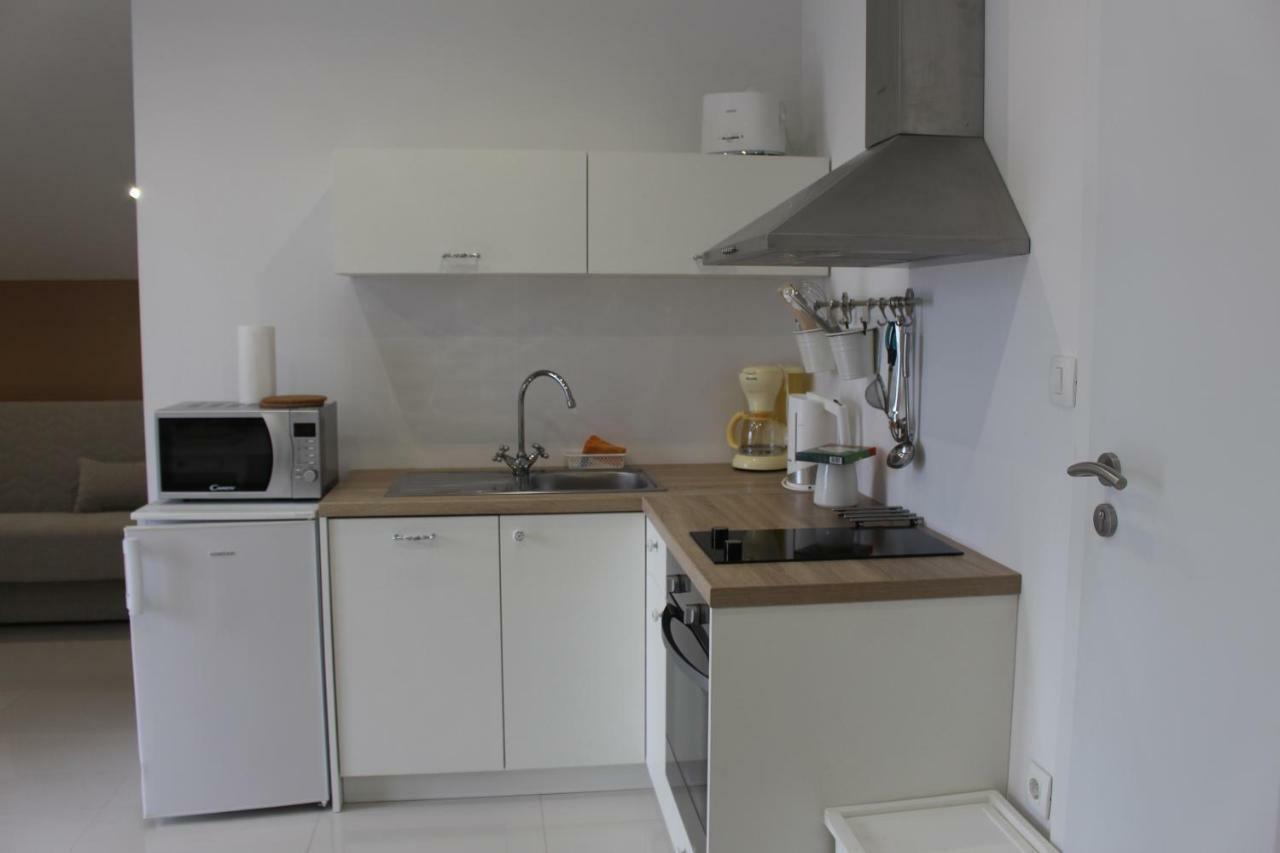 Apartments Helena بيبينيا المظهر الخارجي الصورة