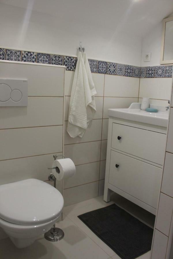 Apartments Helena بيبينيا المظهر الخارجي الصورة